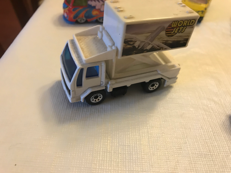 Illustration for article titled Colossal Die-Cast Collection - Box 109 - Taking An In-van-tory